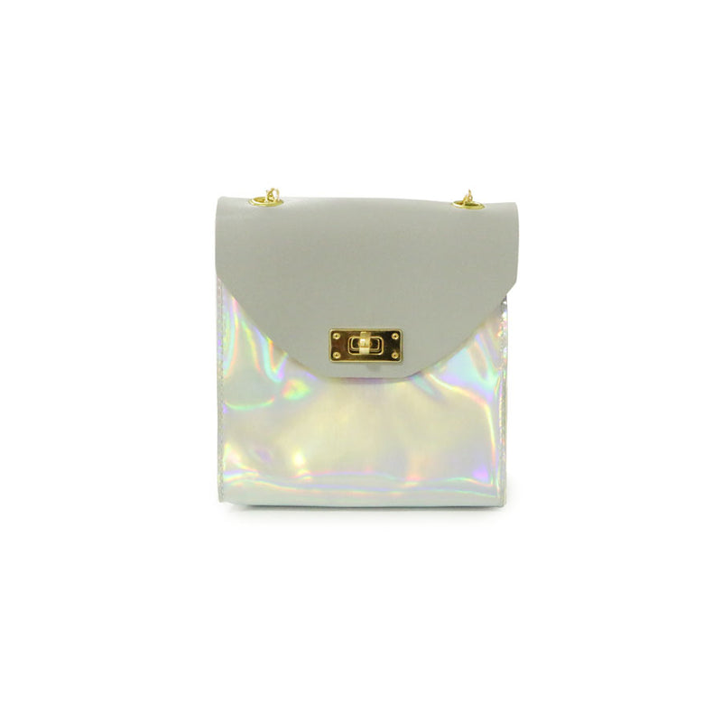 Bolsa Tiracolor Metalizada Branco com Correntes Douradas - Pequena