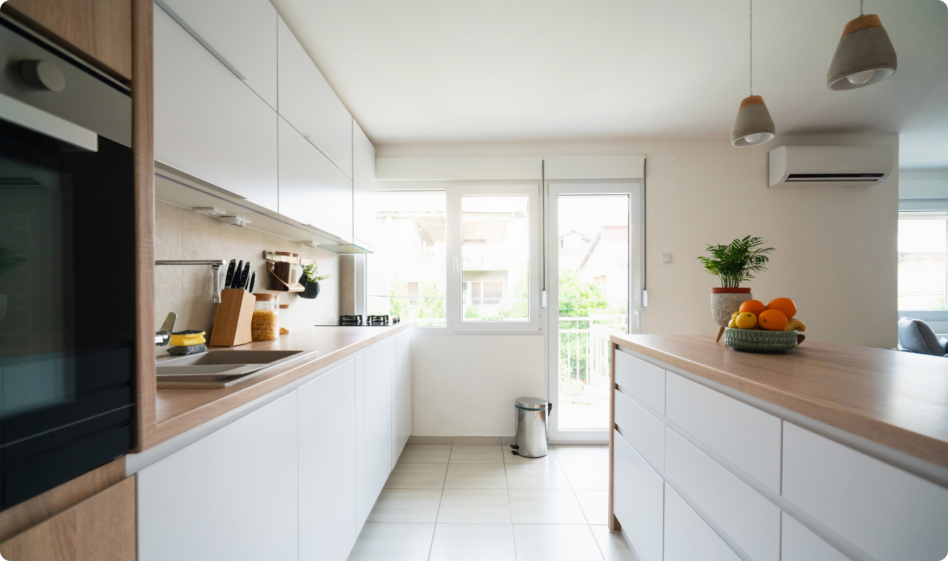 5 dicas infalíveis para organizar os armários da cozinha e ganhar espaço